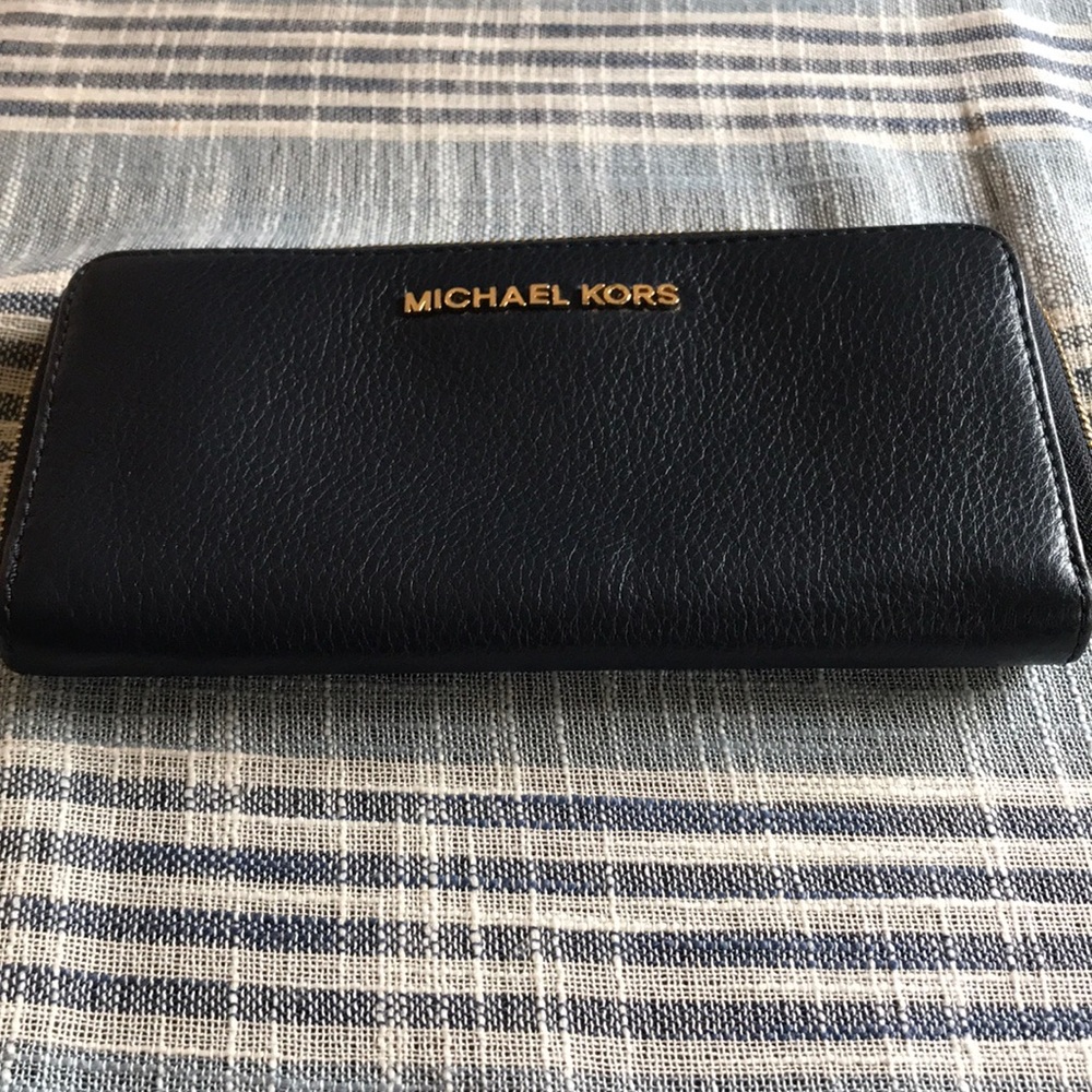 Michael Kors wallet